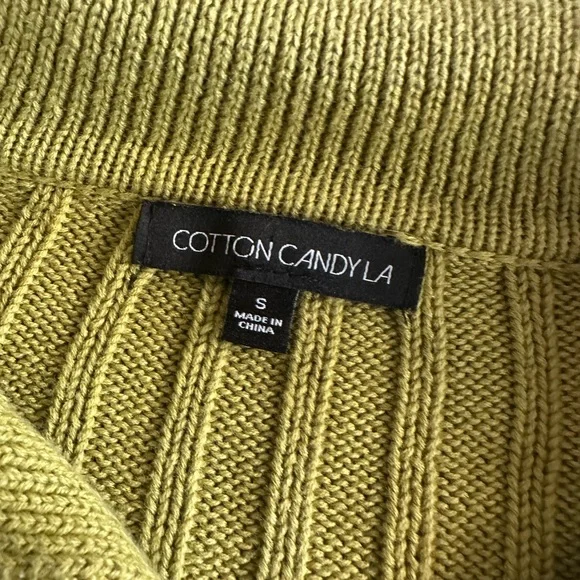 cotton candy la sweater with an open tie back size small - Picture 3 of 3